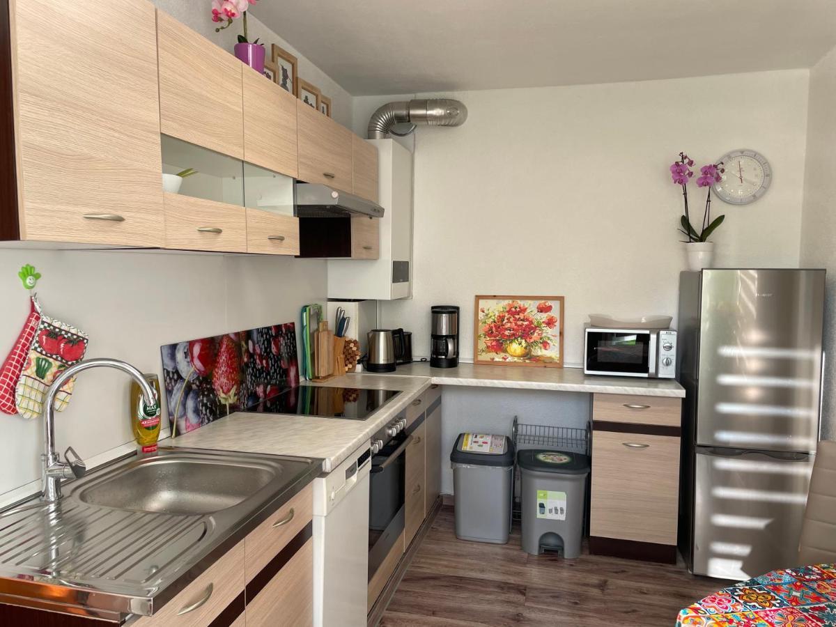 Wehr Orchidee Apartment ภายนอก รูปภาพ